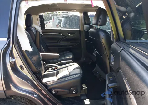 2017 Toyota Highlander Se from USA, damaged, VIN 5TDJZRFH2HS439995